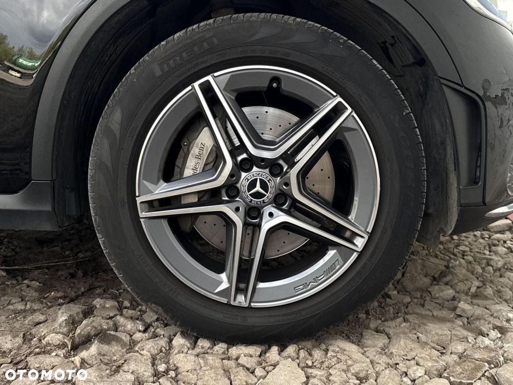 Mercedes-Benz GLC - 23