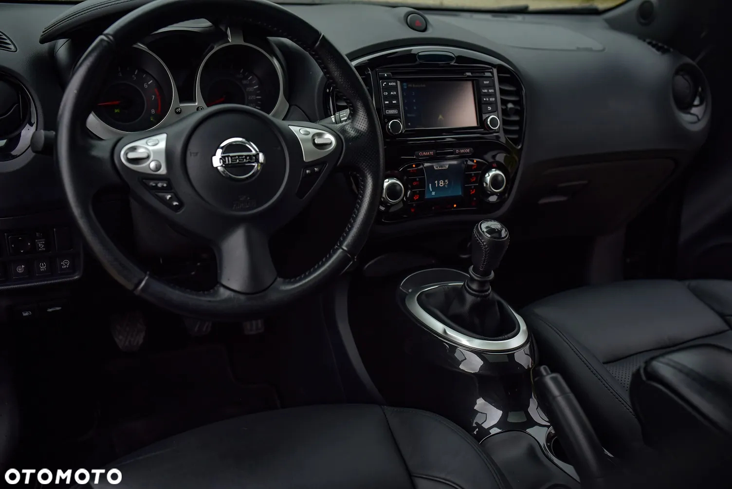 Nissan Juke 1.6 DIG-T Tekna - 19