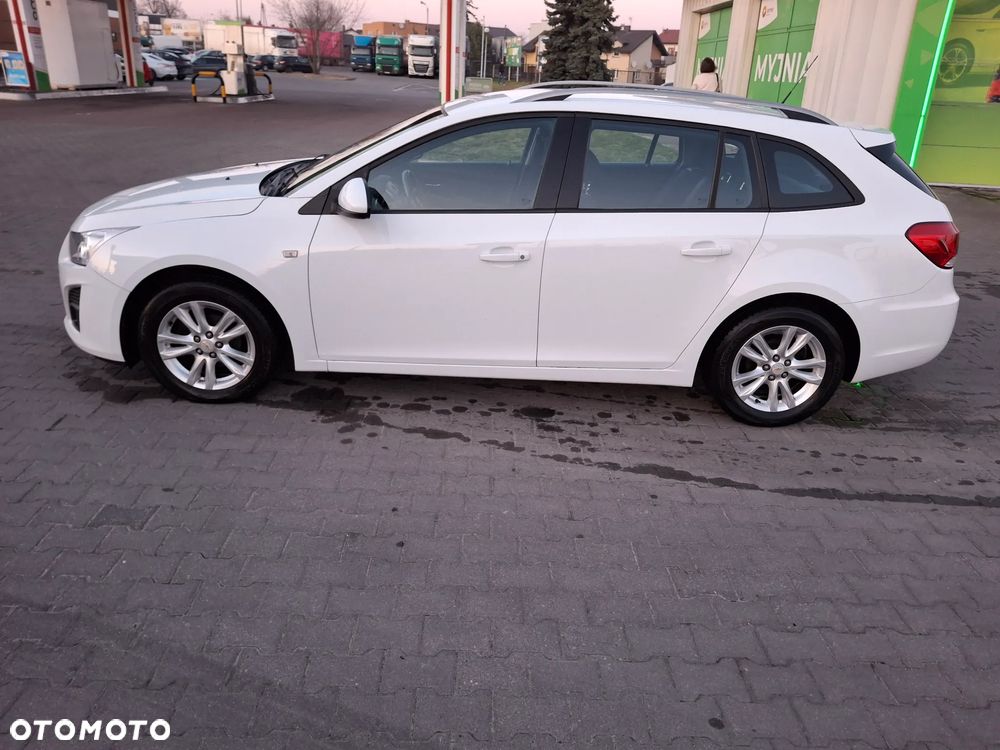 Chevrolet Cruze 1.6 LT - 2