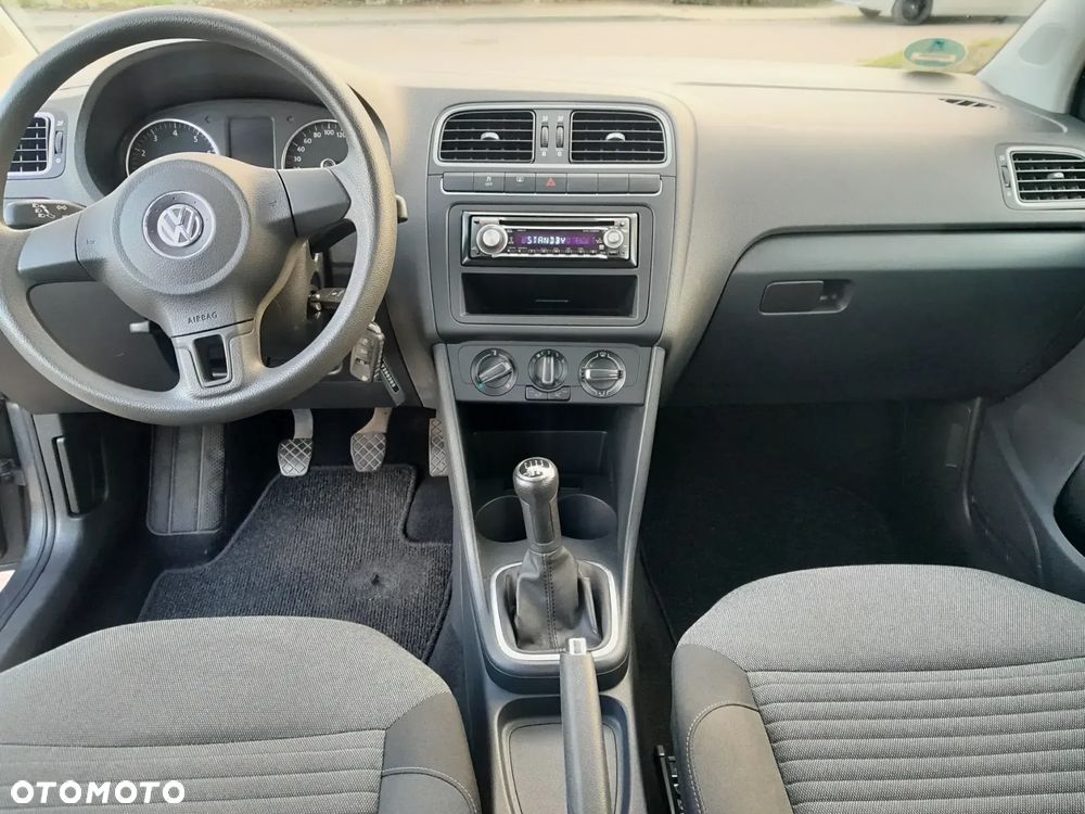 Volkswagen Polo - 17