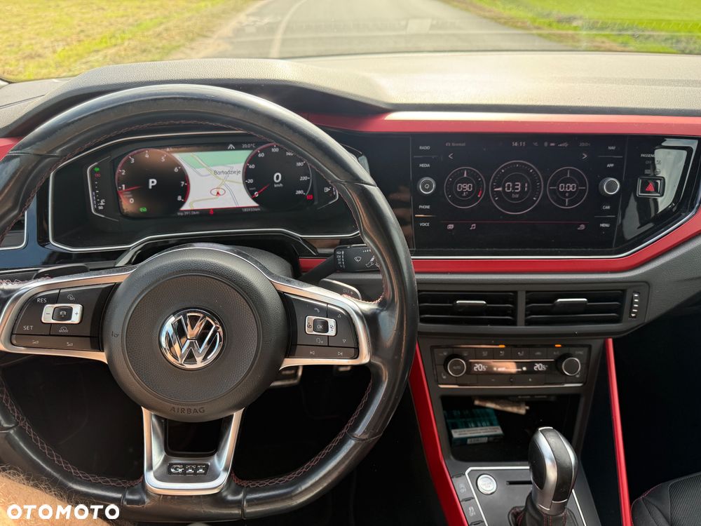 Volkswagen Polo 2.0 TSI DSG GTI - 9