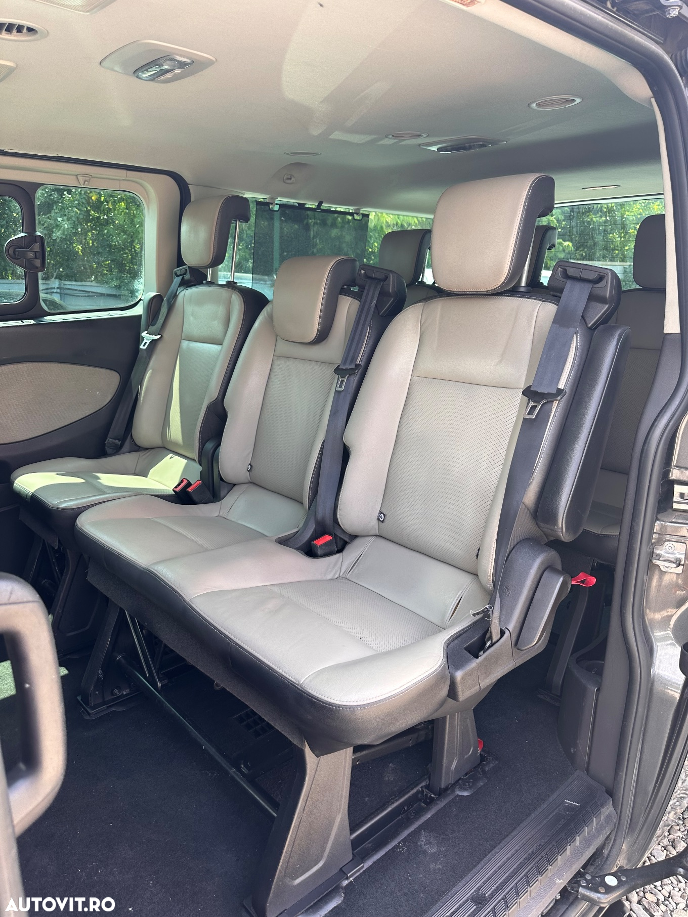 Ford Tourneo Custom 300 L2H1 VA Titanium - 25