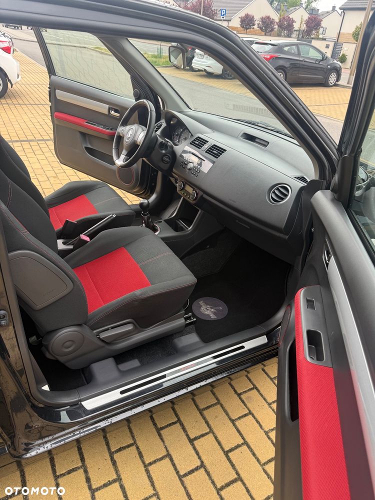 Suzuki Swift 1.6 Sport Rock am Ring - 17