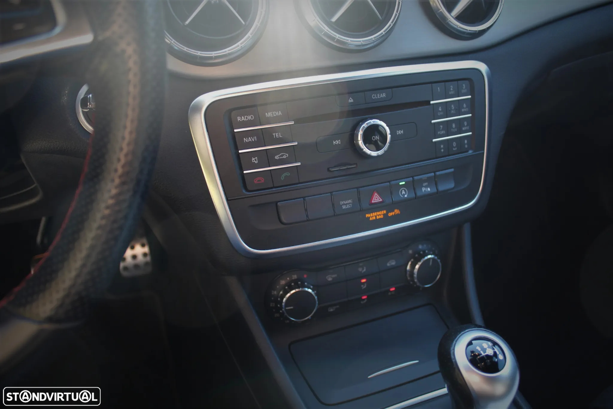 Mercedes-Benz CLA 180 d Shooting Brake AMG Line - 21