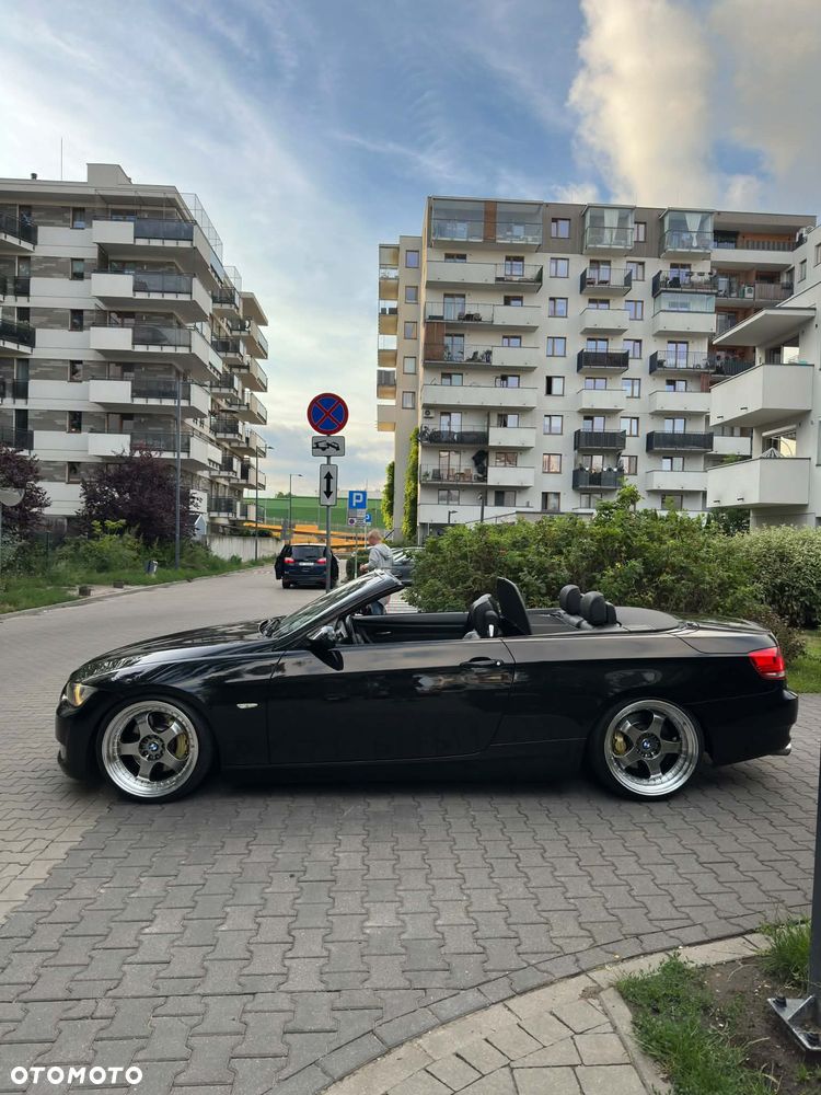 BMW Seria 3 330i - 1
