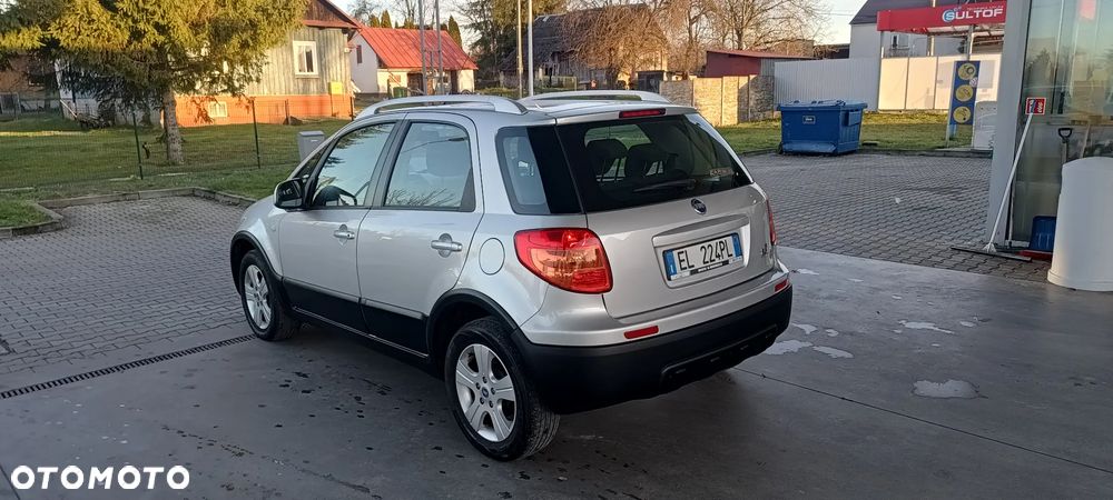 Fiat Sedici 1.6 16V 4x4 Luxury - 4