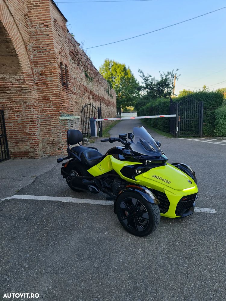 Can-Am Spyder - 5