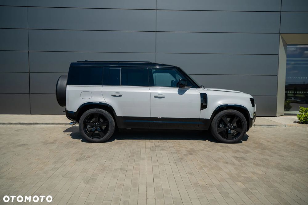 Land Rover Defender 5.0 P425 X-Dynamic HSE - 8