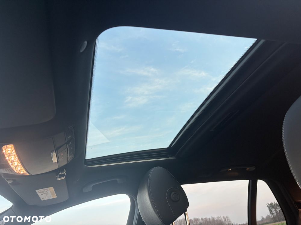 Mercedes-Benz Klasa E - 24