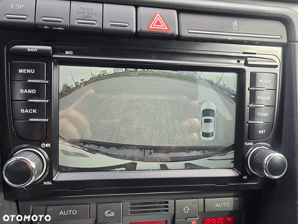 Audi A4 Avant 2.0 TDI DPF quattro - 33