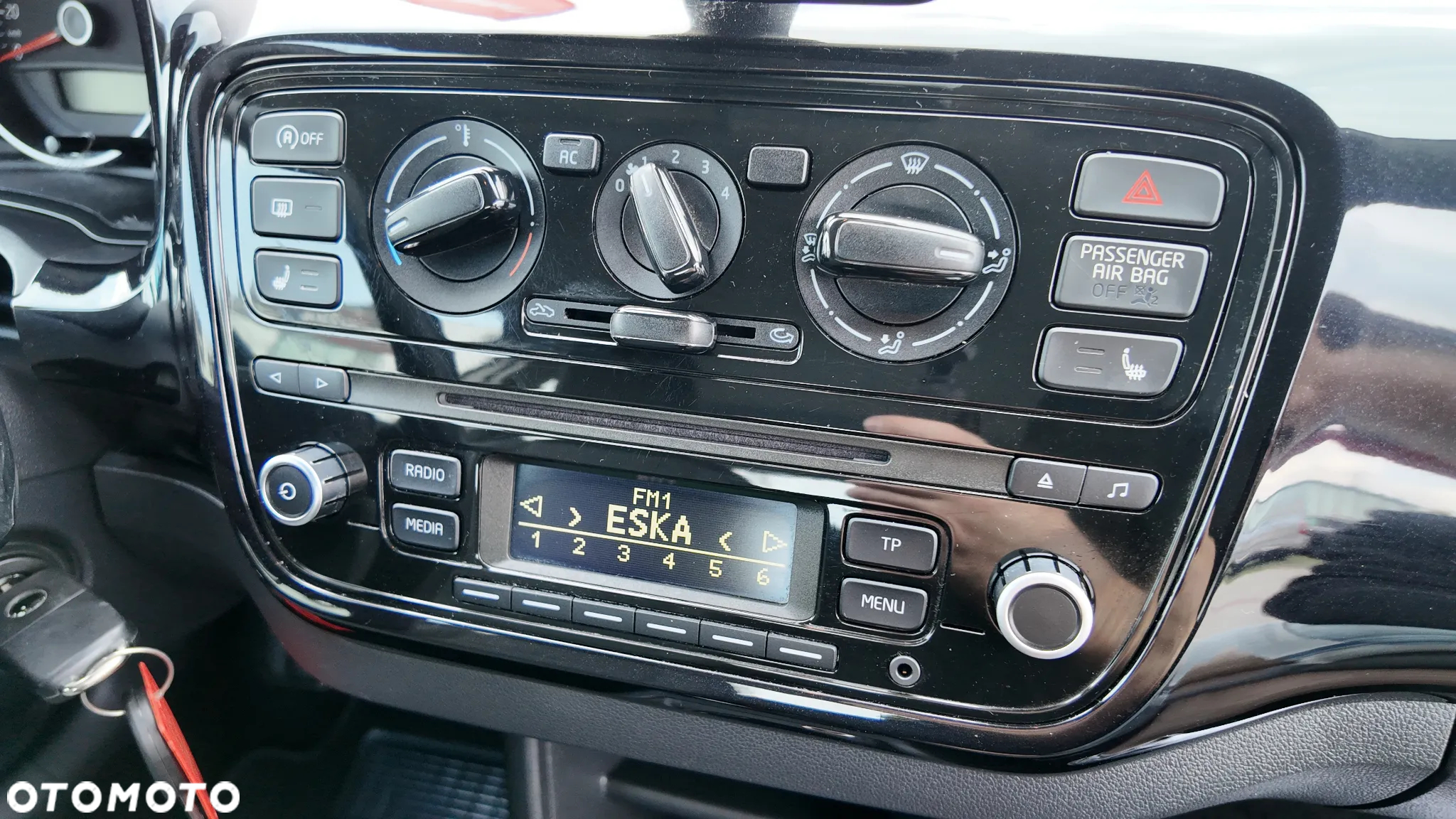 Volkswagen up! (BlueMotion Technology) beats - 37