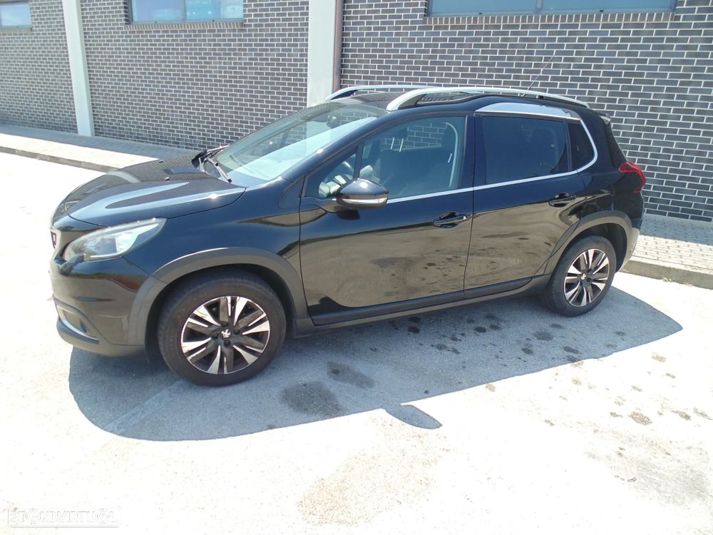 Peugeot 2008 1.6 BlueHDi Allure - 3