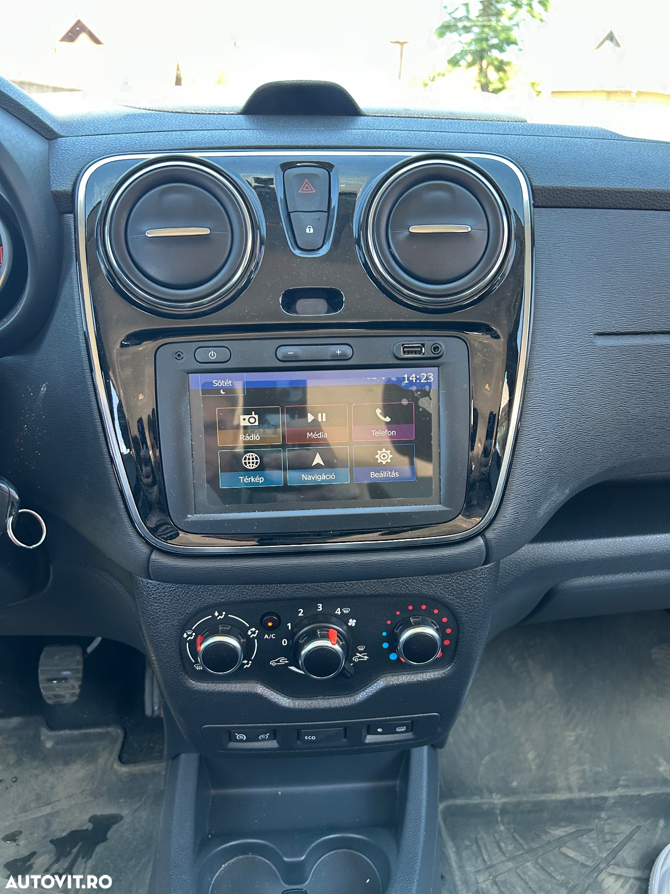 Dacia Lodgy TCe 130 GPF Stepway - 6