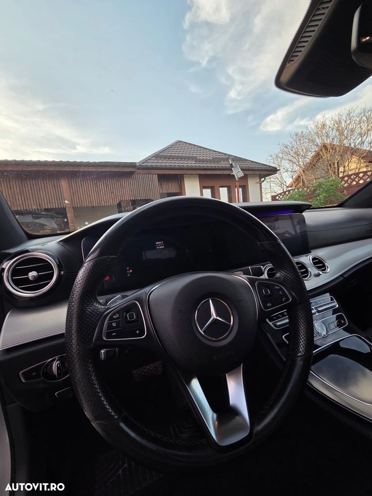 Mercedes-Benz E 220 d 9G-TRONIC - 9