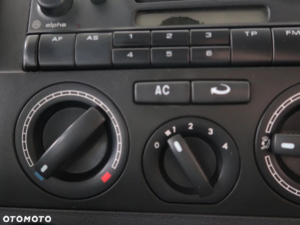 Volkswagen TRANSPORTER T5 2.5 TDI - 35
