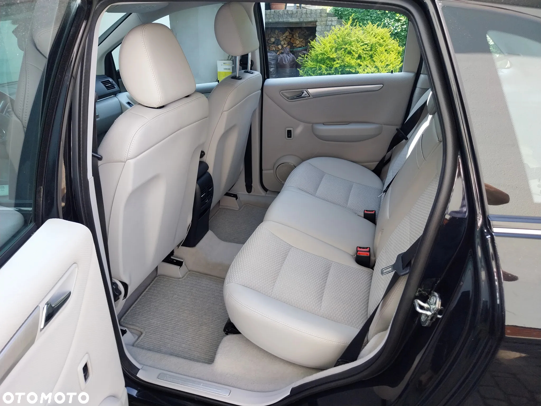 Mercedes-Benz Klasa B 180 CDI - 12