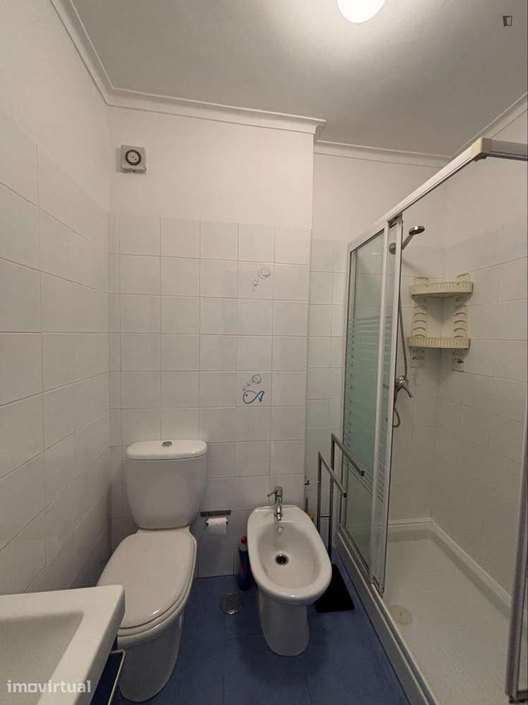 Quarto - localizado em Carcavelos Lisbon - Grande imagem: 2/10