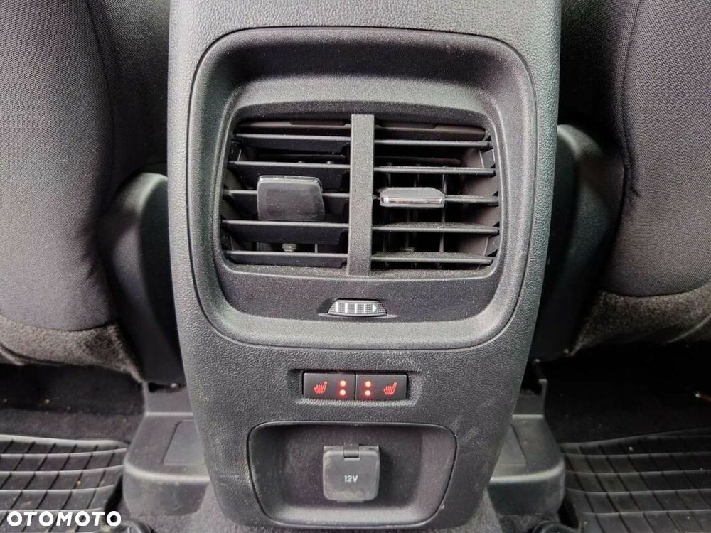 Ford Kuga 1.5 EcoBlue FWD Titanium - 37