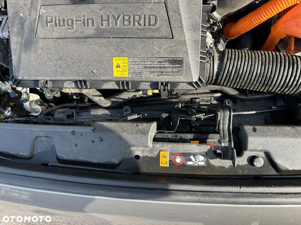 Hyundai IONIQ 1.6 GDI Premium - 29