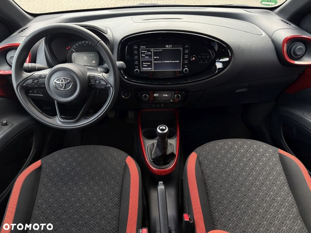Toyota Aygo X 1.0 VVT-i Selection X-treme - 19