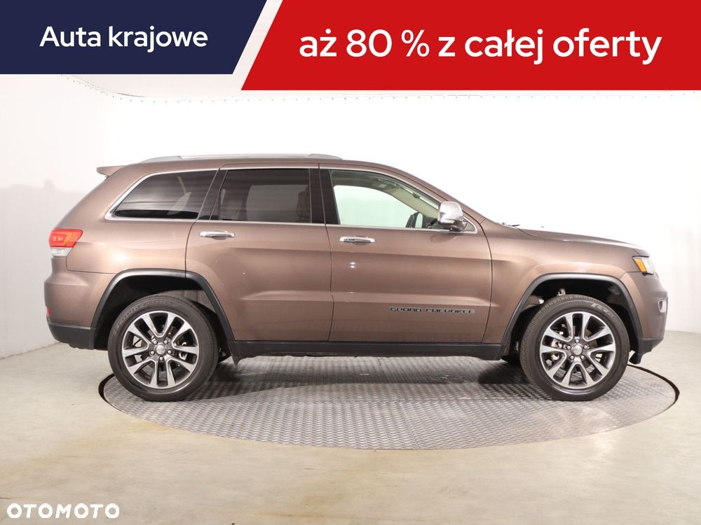 Jeep Grand Cherokee - 8