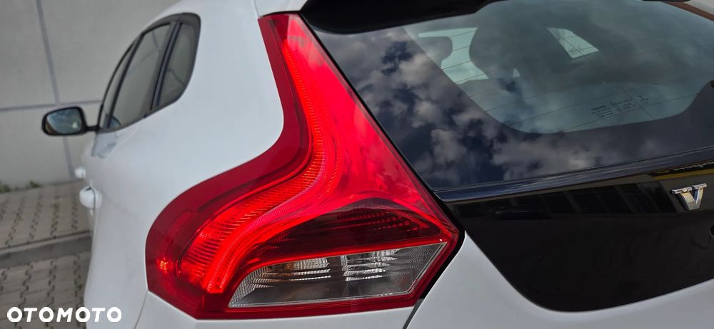 Volvo V40 - 10