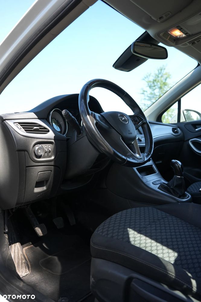 Opel Astra 1.2 Turbo Start/Stop Edition - 9