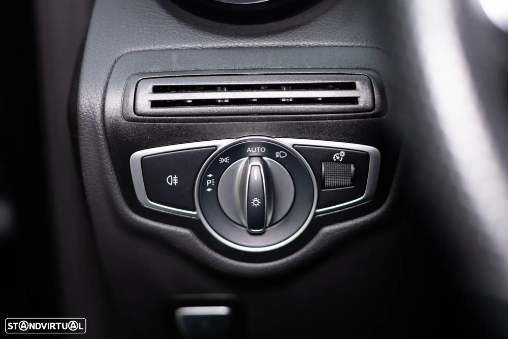 Mercedes-Benz GLC 300 de 4Matic - 29