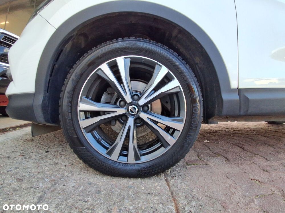 Nissan Qashqai 1.3 DIG-T Tekna EU6d - 26