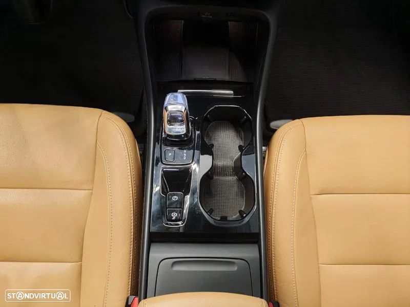 Volvo XC 40 2.0 D3 Inscription Geartronic — fotografia 23