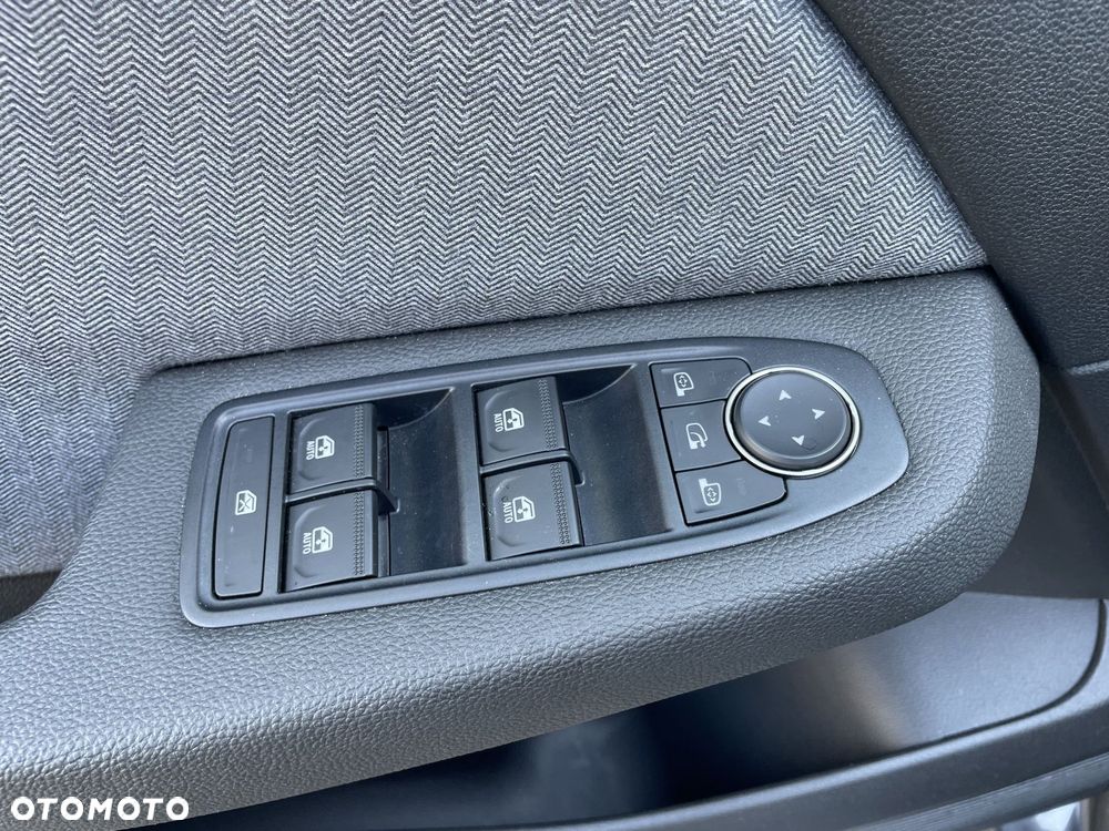 Renault Clio - 19
