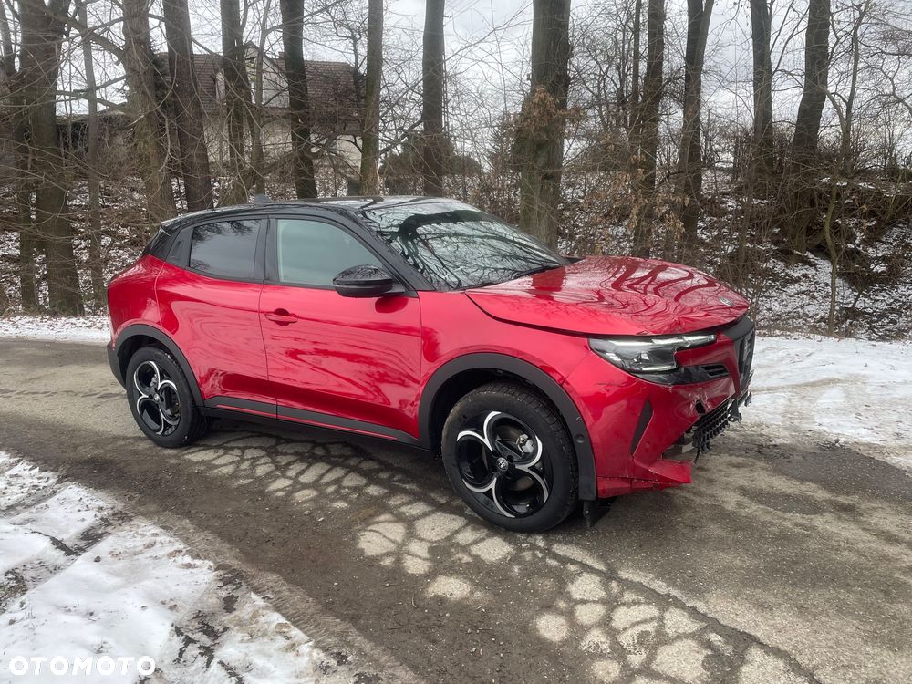 Alfa Romeo Junior 1.2 mHEV Ibrida eDCT - 1