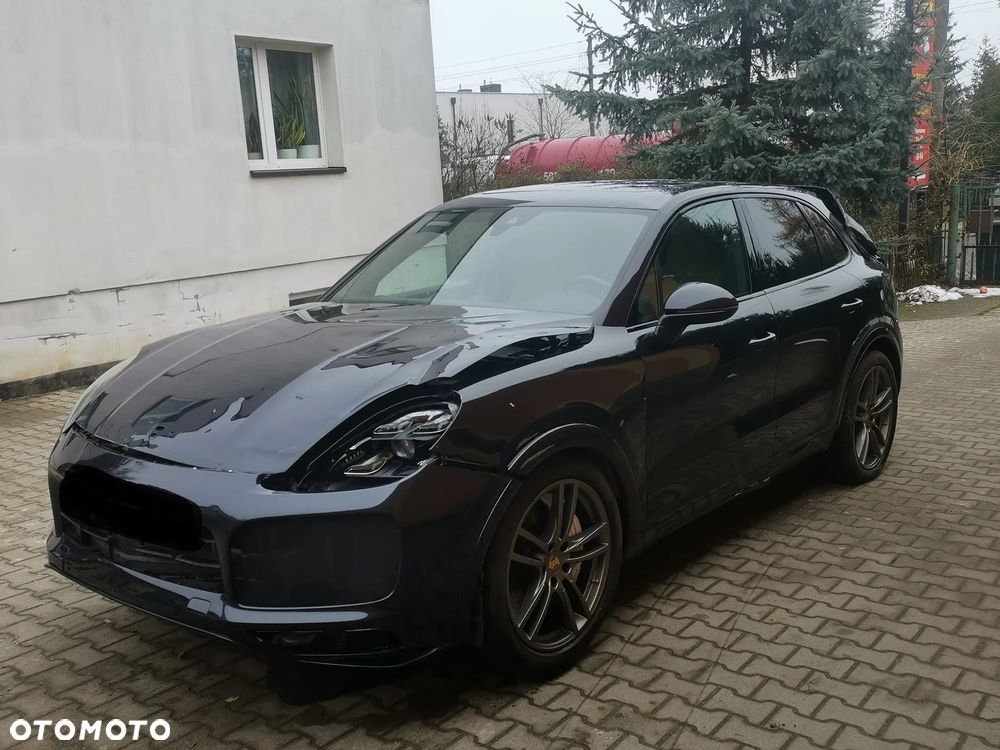 Porsche Cayenne - 3