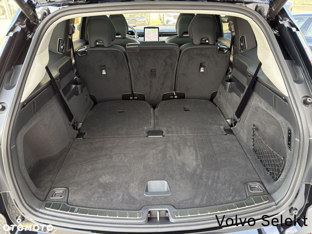 Volvo EX90 - 25