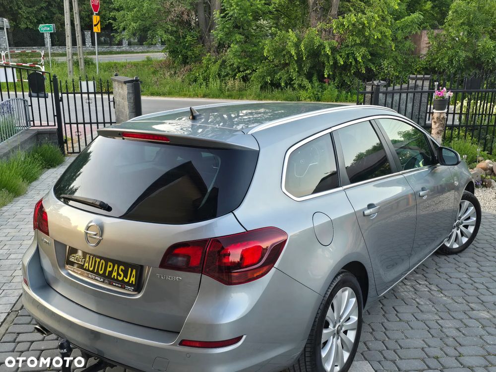 Opel Astra 1.4 Turbo Cosmo - 13