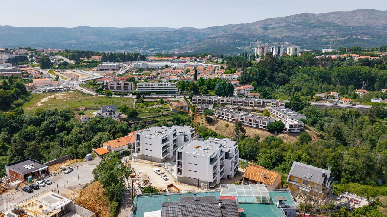 APARTAMENTO T2 NOVO EM VILA REAL - CONDOMÍNIO FECHADO - Grande imagem: 3/26