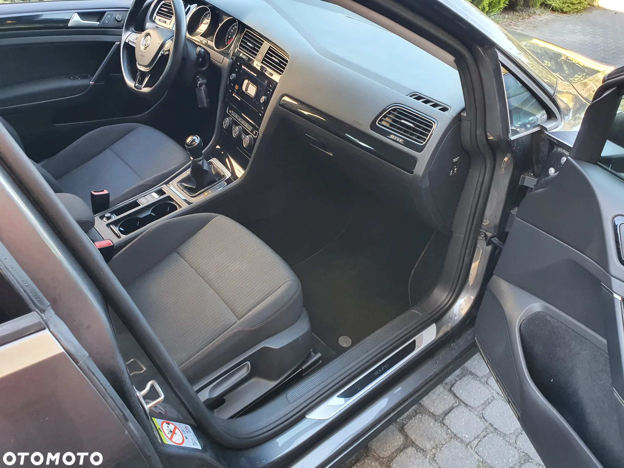 Volkswagen Golf 1.0 TSI Sound - 11