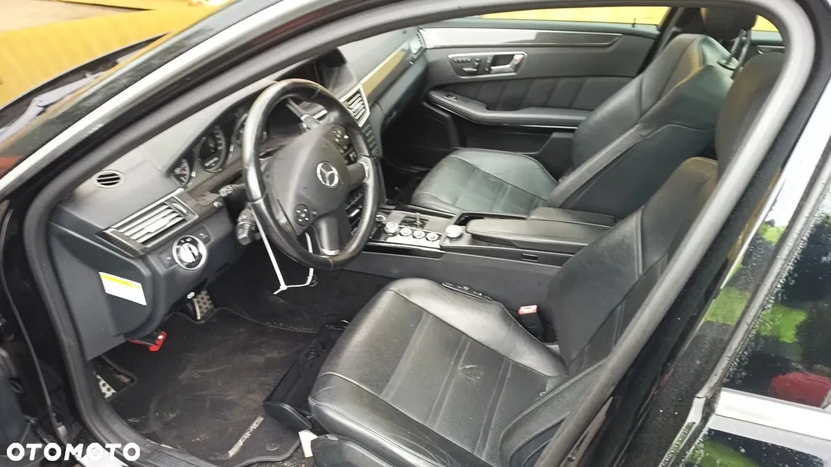 Mercedes-Benz Klasa E 63 AMG - 5