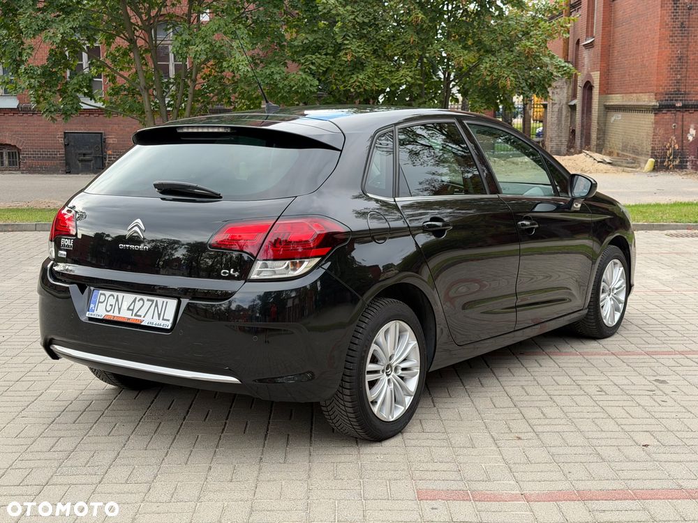 Citroën C4 e-HDi 115 Exclusive - 16