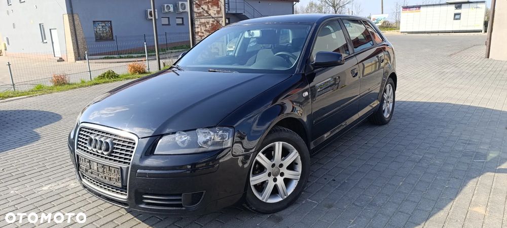 Audi A3 Sportback - 1