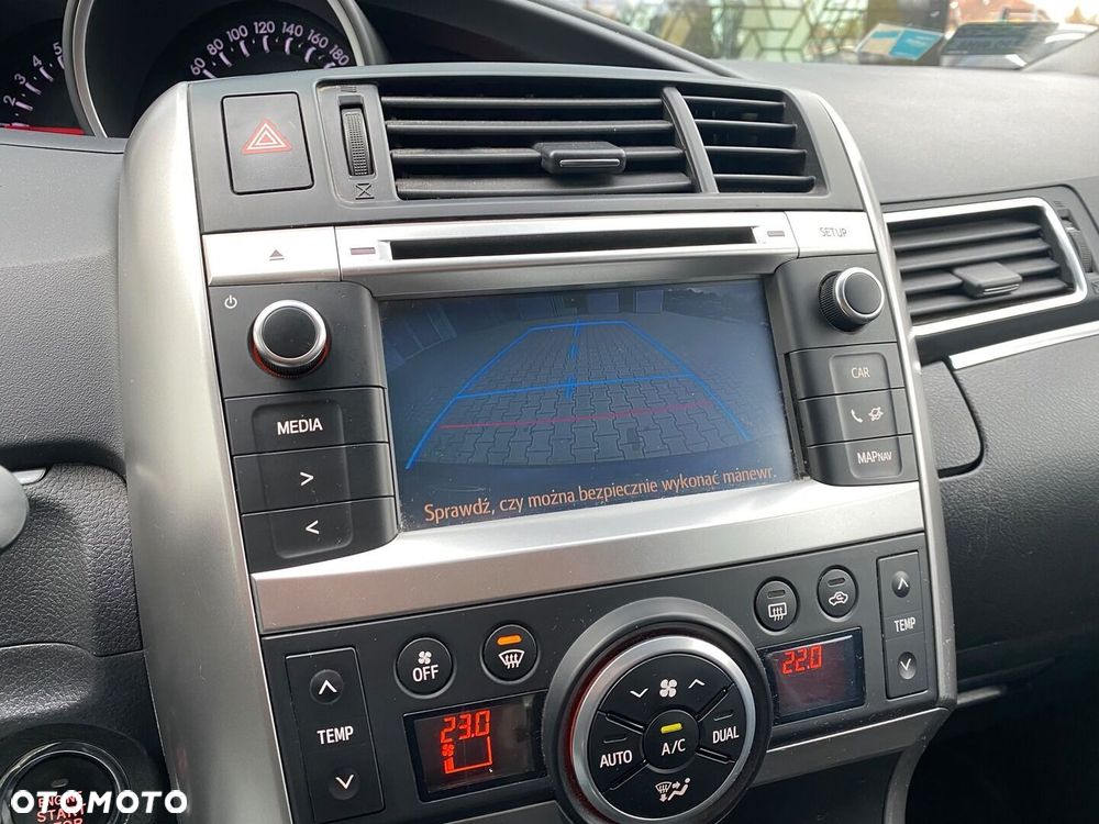 Toyota Verso 1.8 Premium 7os - 15