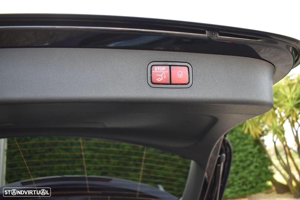 Mercedes-Benz E 300 Standard - 17