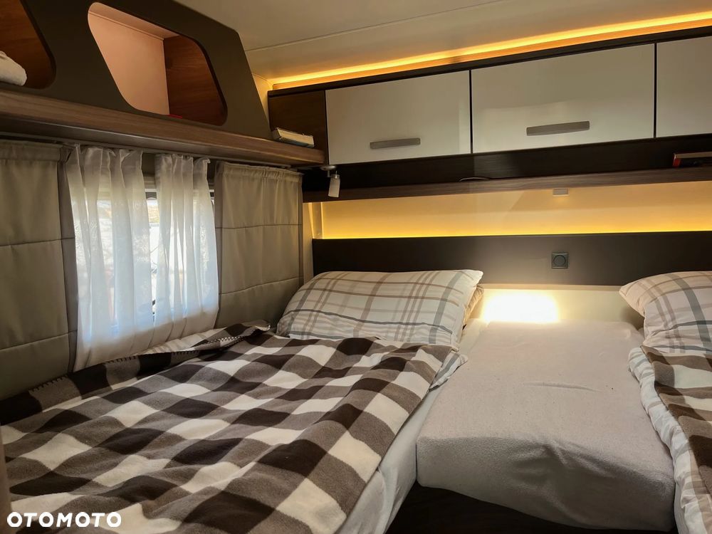 KNAUS LIVE WAVE - 12