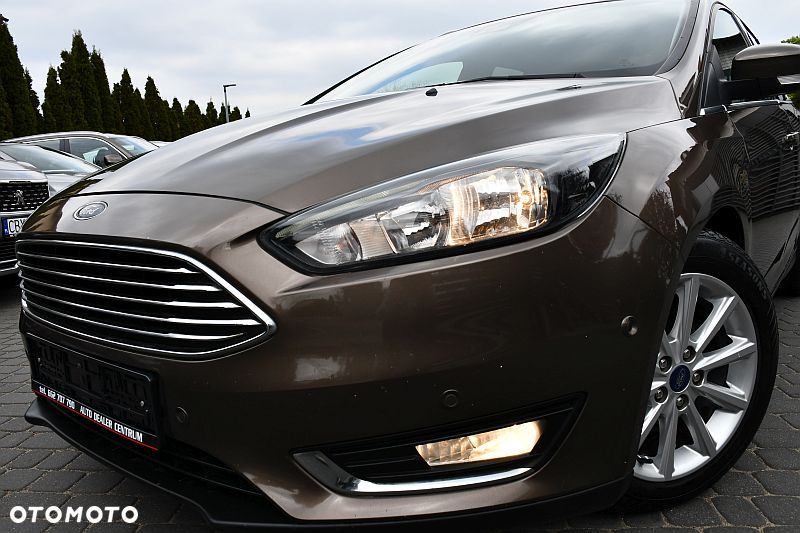 Ford Focus 1.5 EcoBlue Start-Stopp-System TITANIUM DESIGN - 33