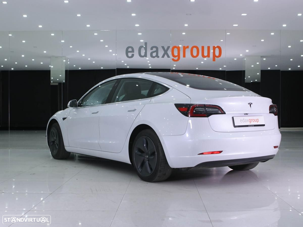 Tesla Model 3 Long-Range RWD - 4