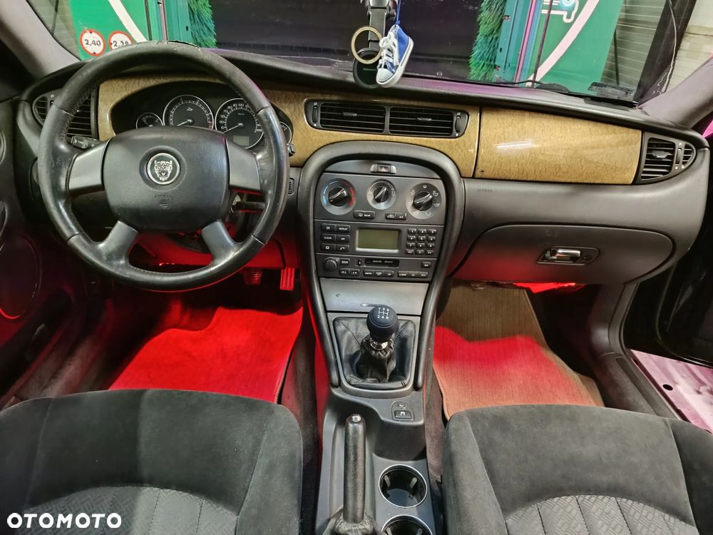 Jaguar X-Type 2.0 D Entry/Classic - 9