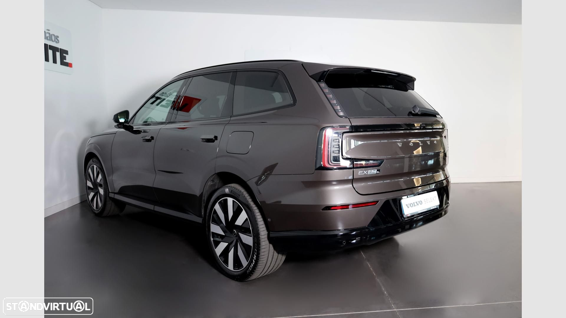 Volvo EX90 111 kWh Twin Motor Plus - 2