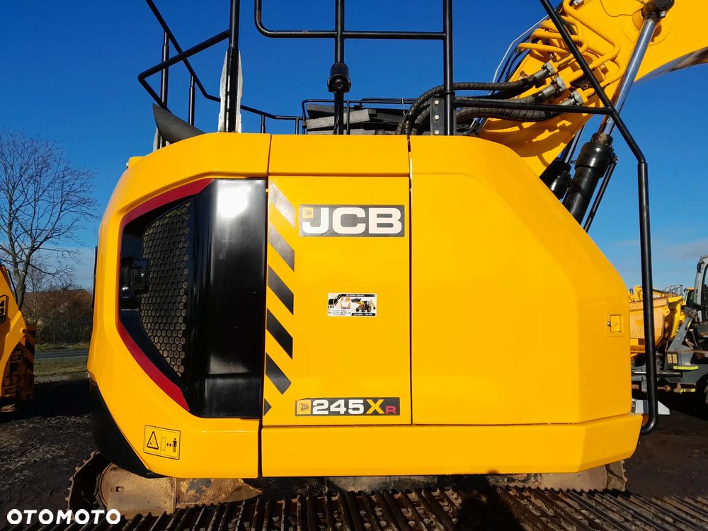 JCB 245XR - 8