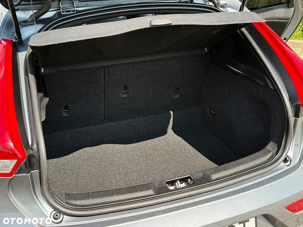 Volvo V40 D2 RDesign - 20
