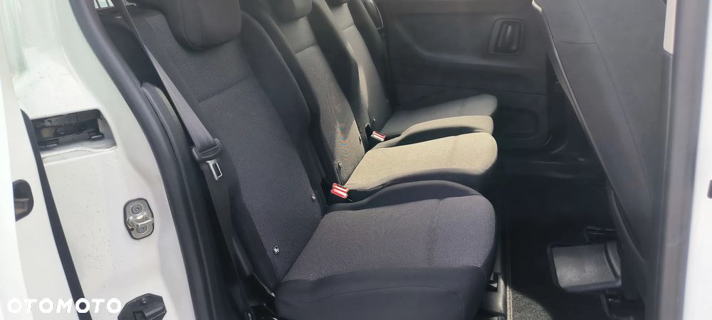 Toyota Proace City - 13
